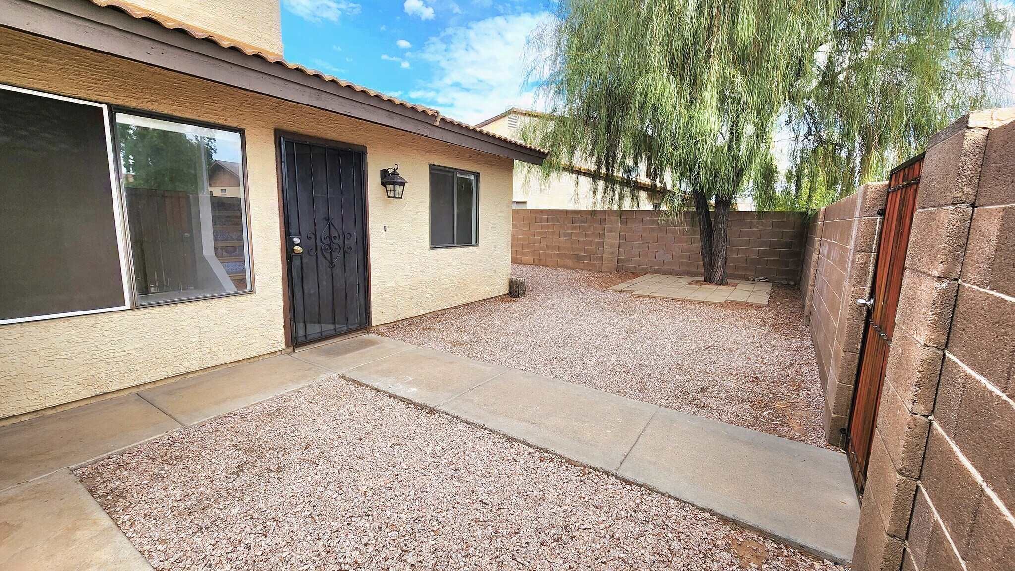 Shade Tree - 6228 E Greenway St