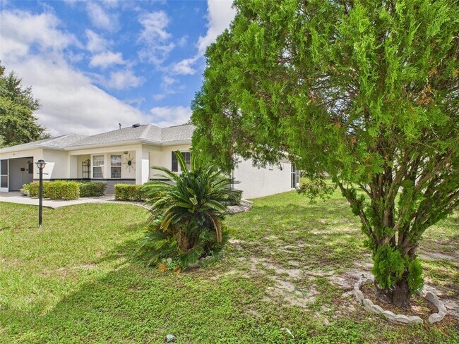 Building Photo - 9679 SW 99th Ave
