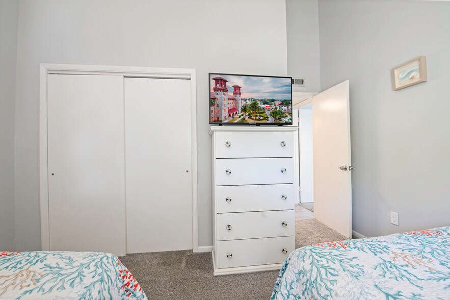 Building Photo - 6300 A1A S