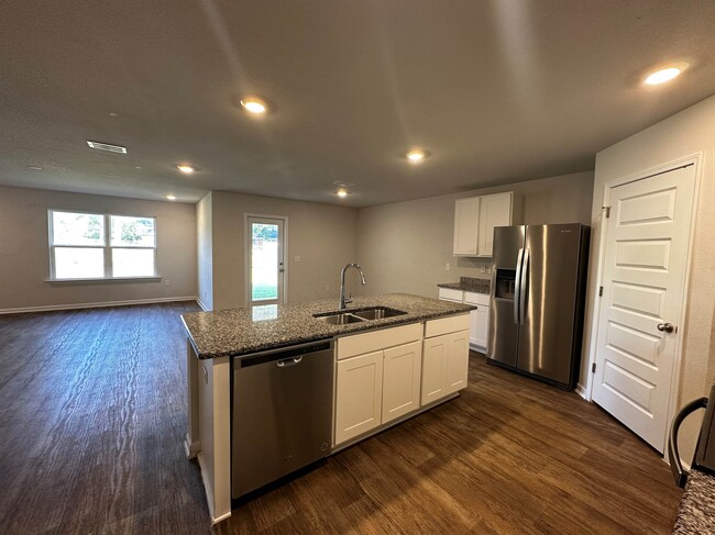 Building Photo - 24525 Alamitos Trace Dr