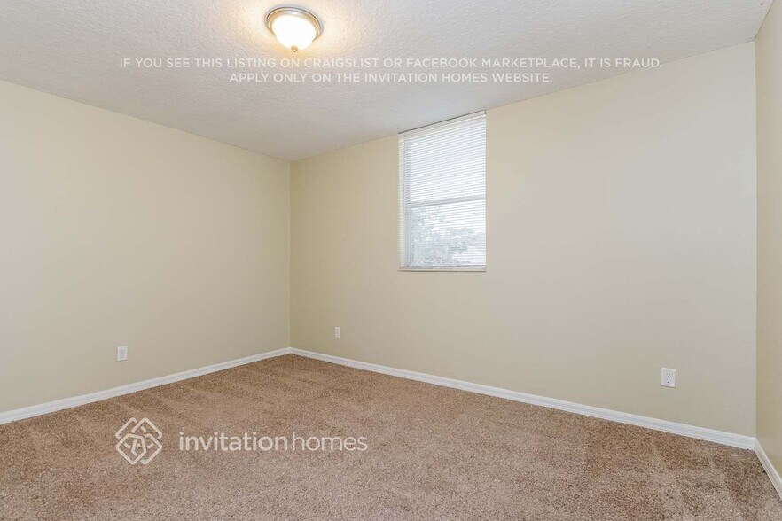 Building Photo - 866 Cherry Valley Way