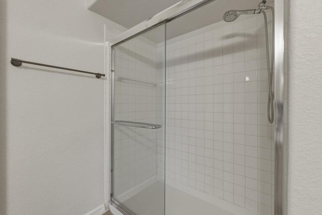 Building Photo - 6800 Dorita Ave