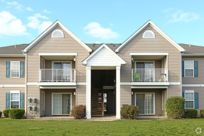 Primary Photo - Mapleview Apartments