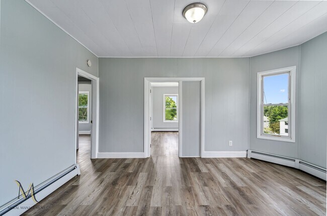 Building Photo - 27-29 Hillman St