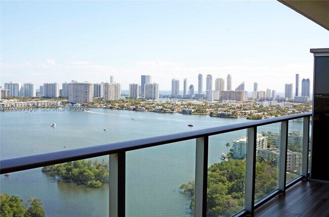 Building Photo - 16385 Biscayne Blvd