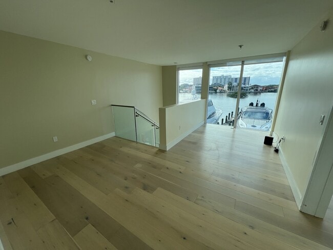 Building Photo - 400 Sunny Isles Blvd