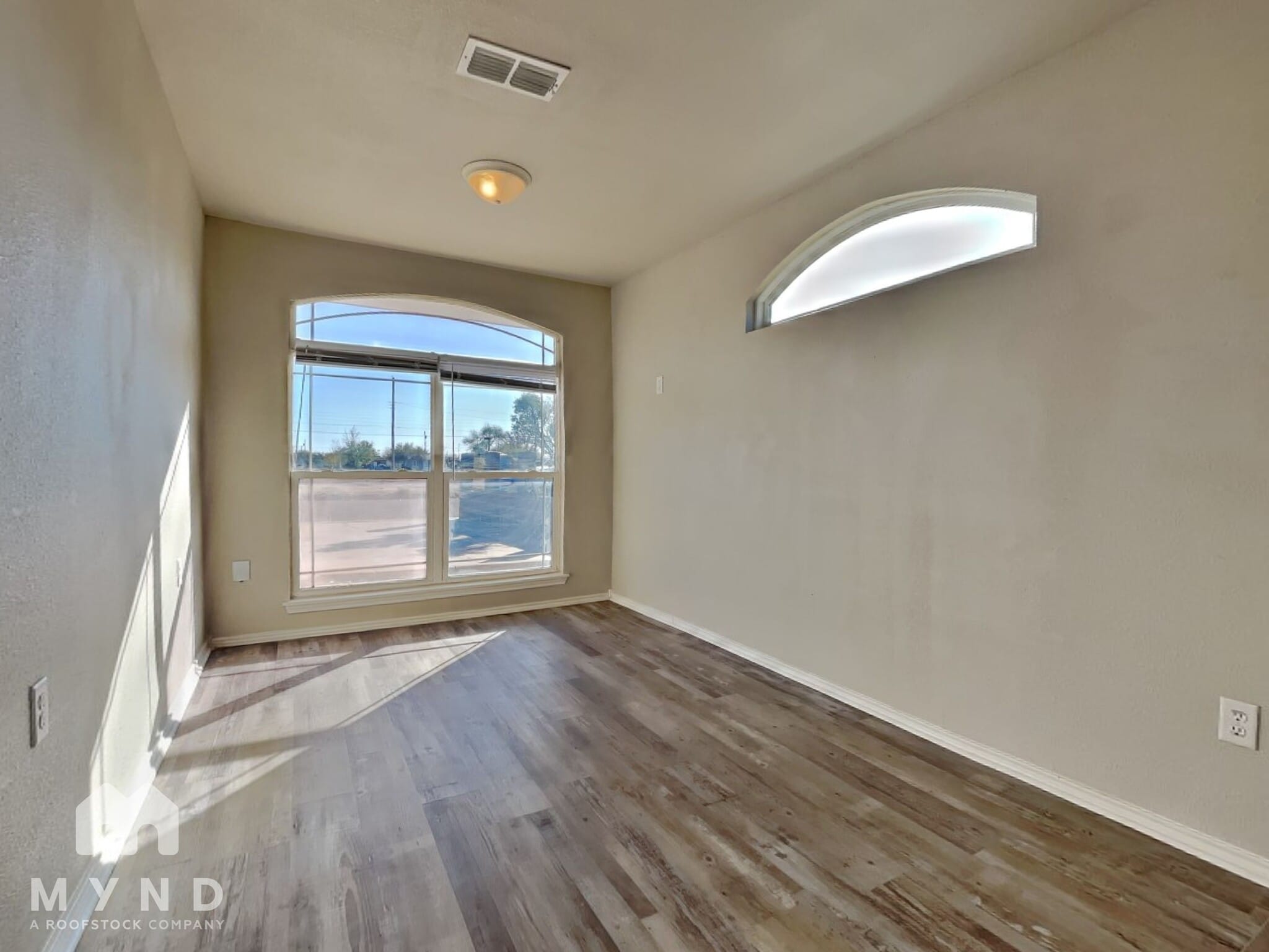 Building Photo - 3309 E 14th St