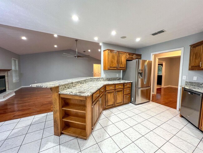 Building Photo - 7342 Wymart Rd