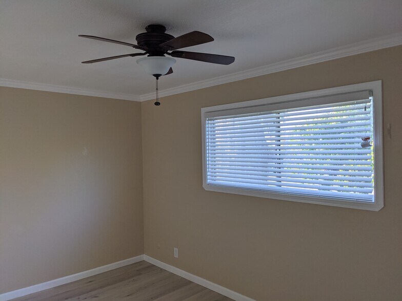MASTER BEDROOM - 2116 Curtner Ave