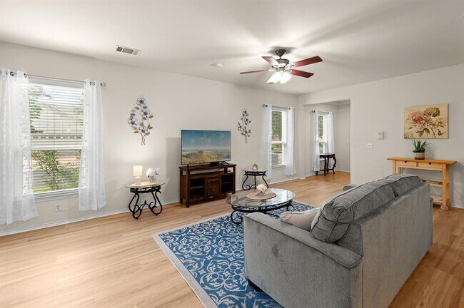 Building Photo - 109 Providence St