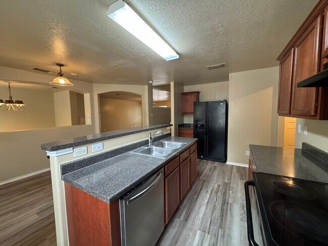 Building Photo - Move-In Ready 3BR Home with Open Living & Large Backyard Leon Valley | 410 & Bandera Rd