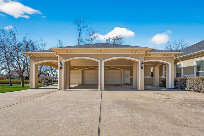 Building Photo - 4011 Westerdale Dr