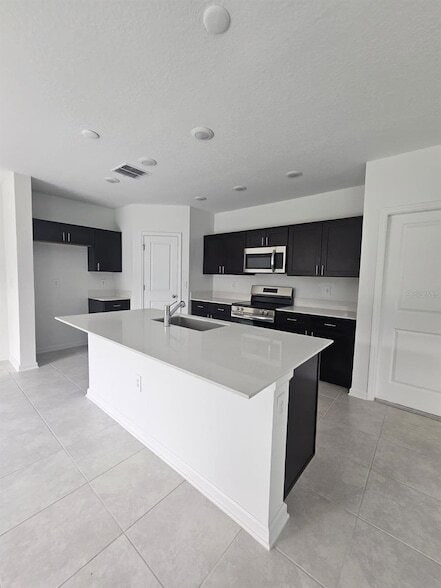 Building Photo - 1734 Foreman Rd