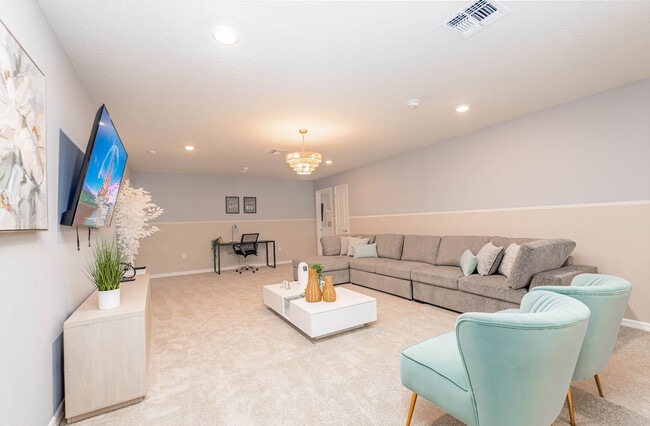 Building Photo - 16264 St Kitts Cir