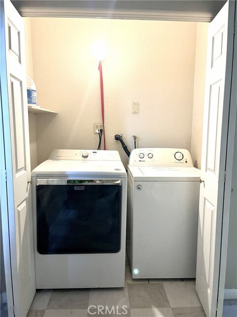 Building Photo - 1227 S Pine St