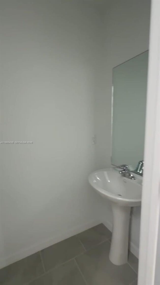 Building Photo - 11812 Cloverly Ln