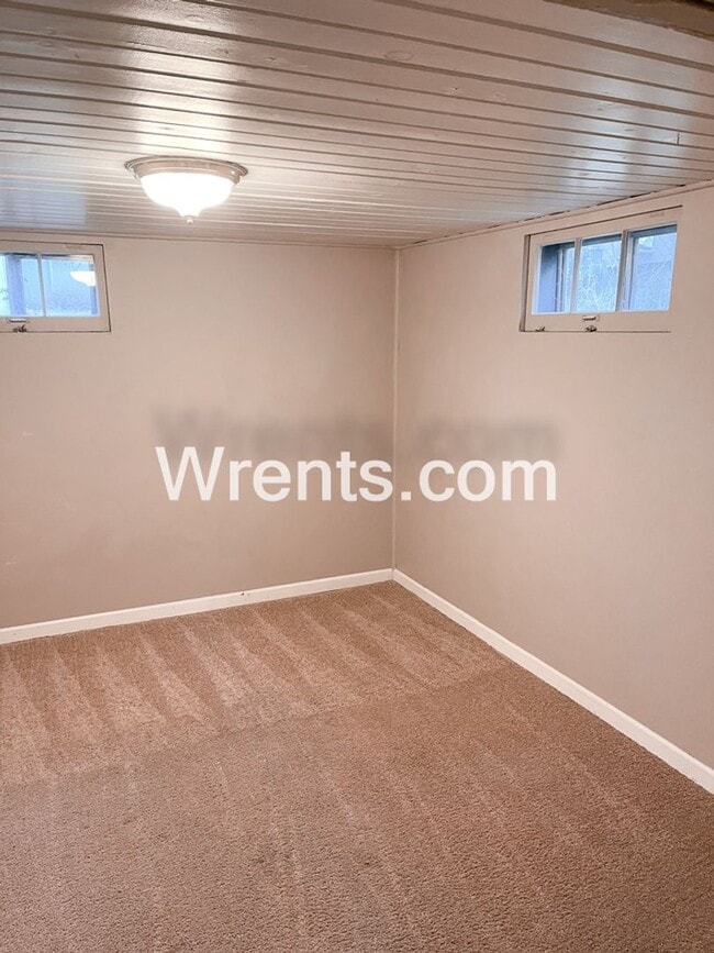 Building Photo - New home is a