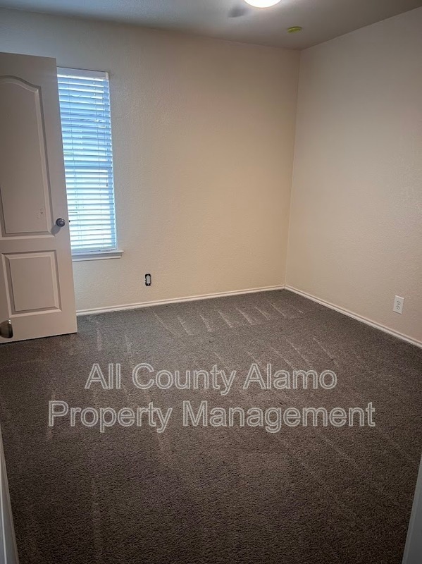 Building Photo - 7431 Cedar Farm