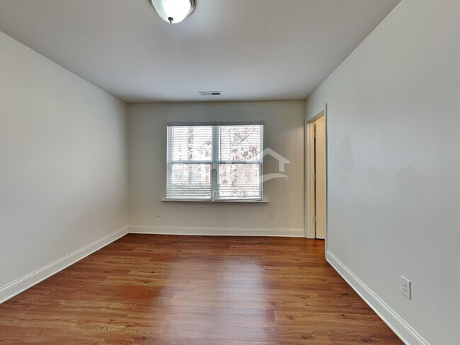 Building Photo - 3232 Grange Ct