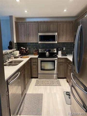 Building Photo - 856 S Granby Cir