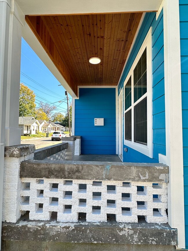 Building Photo - Charming Renovated Craftsman Bungalow (NOL...