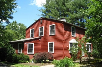 Building Photo - 803 Stonehouse Rd