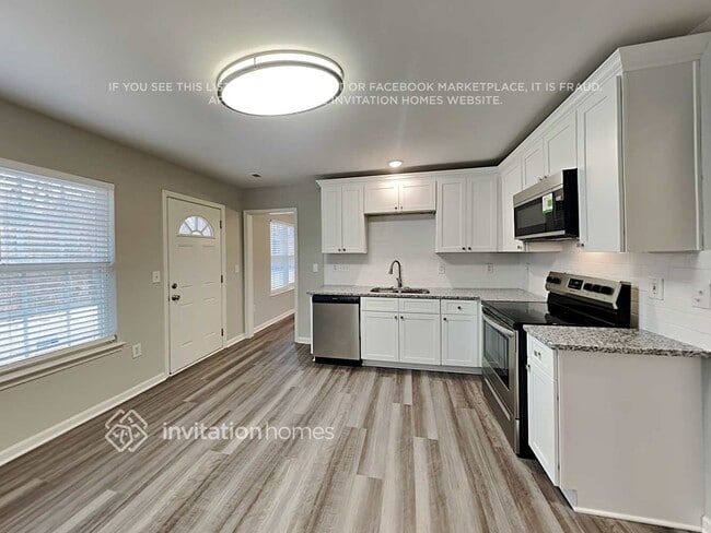 Building Photo - 3535 Anastasia Ct