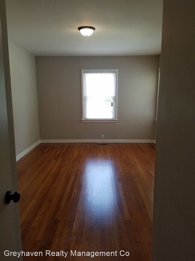 Building Photo - 3 br, 2 bath House - 1439 Jenkins Rd.