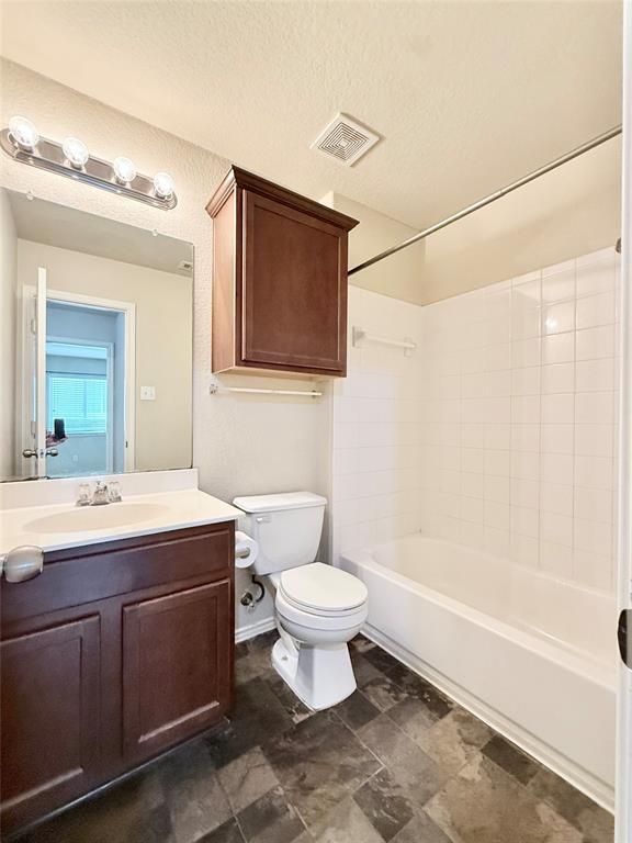 Building Photo - 314 Comal Run