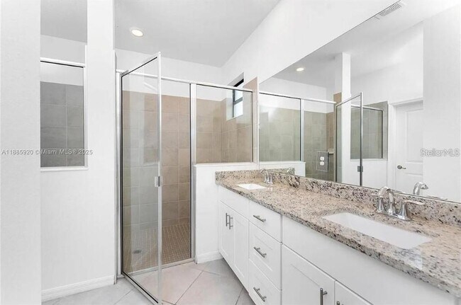 Building Photo - 16851 Cayo Key Dr