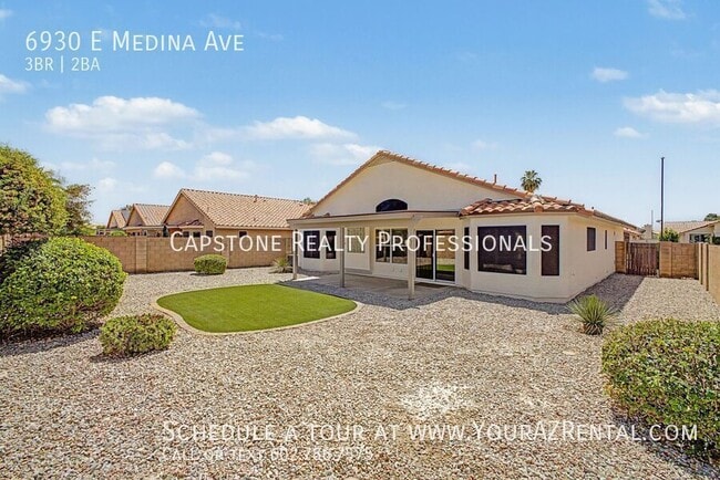 Building Photo - 6930 E Medina Ave