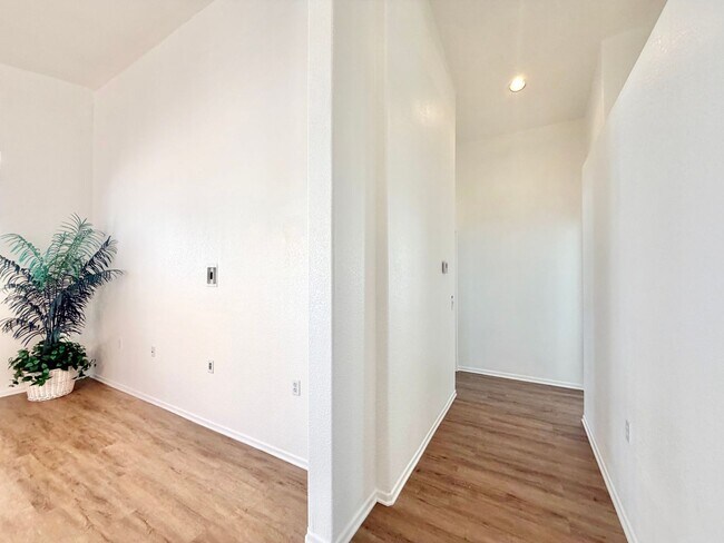 Building Photo - Beautiful 55+ Community 2 Bedroom + Den Home with INCLUDED Solar & Premium Amenities