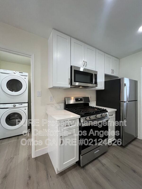 Building Photo - 4212 W 64th St