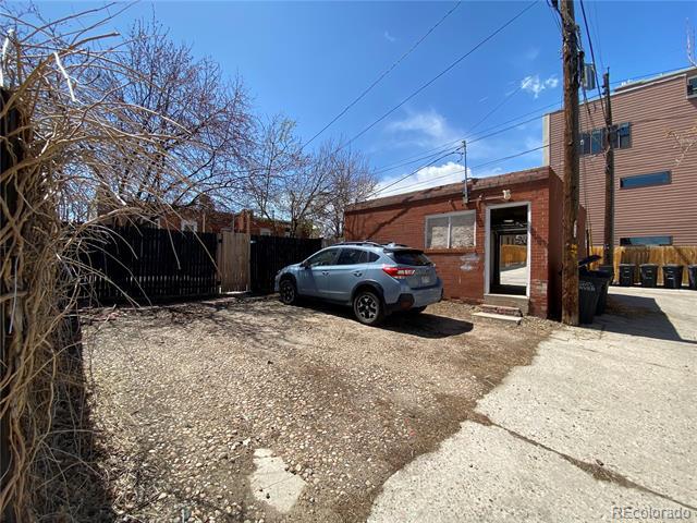 Building Photo - 2965 W Denver Pl