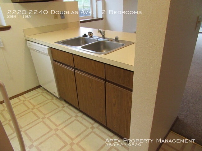 Building Photo - 2220-2240 Douglas Ave