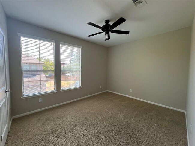 Building Photo - 11400 W Parmer Ln