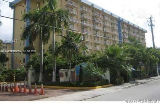 Building Photo - 801 NW 47th Ave