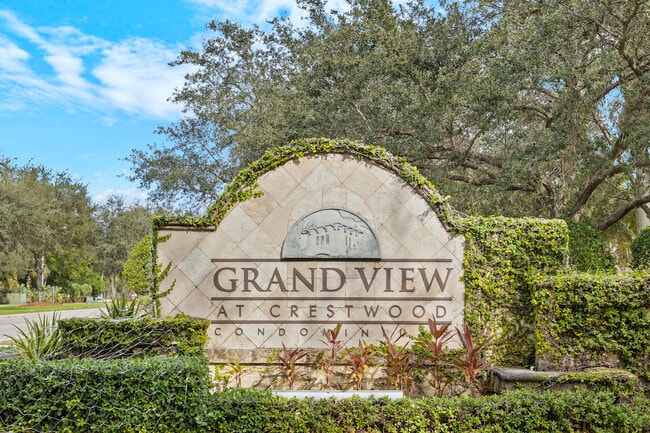 Building Photo - 1400 Crestwood Ct S