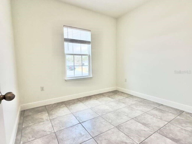Building Photo - 15885 SW 35th Court Rd