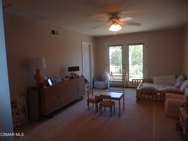 Building Photo - 48 Golden Glen Dr