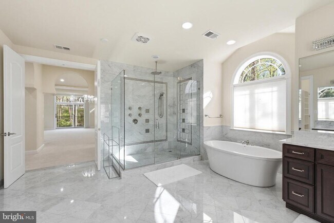 Building Photo - 8735 Brook Rd