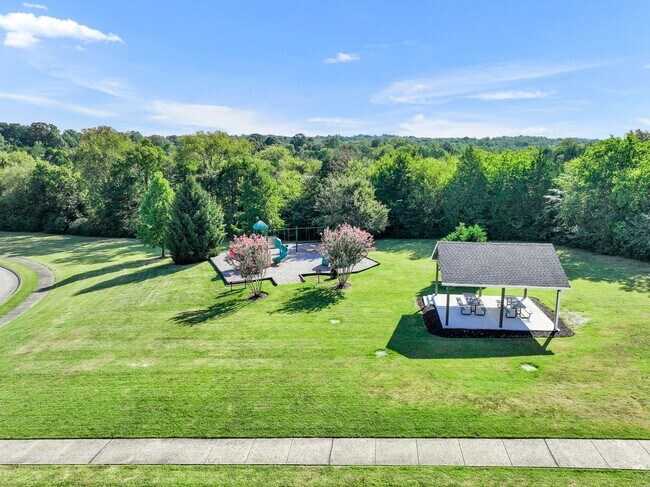 Building Photo - Chapmans Retreat home