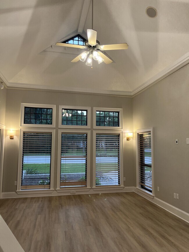 Building Photo - 4908 Spearman Dr