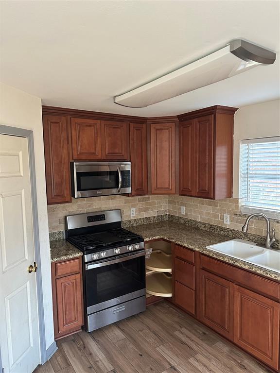 Building Photo - 17523 Poplar Canyon Ln