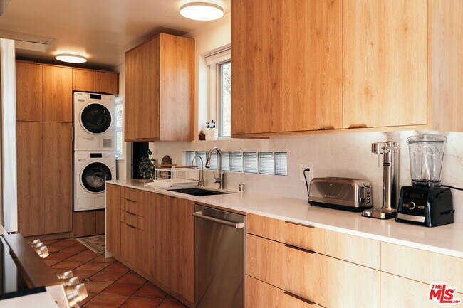 Building Photo - 3311 Minto Ct