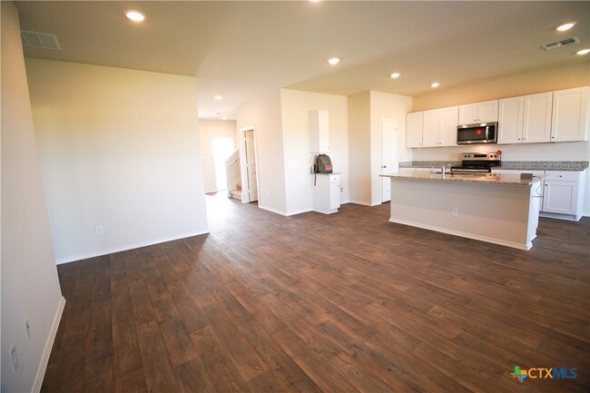 Building Photo - 472 Desert Willow