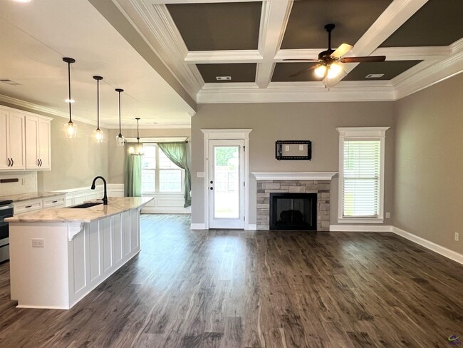 Building Photo - 531 Edgarton Way