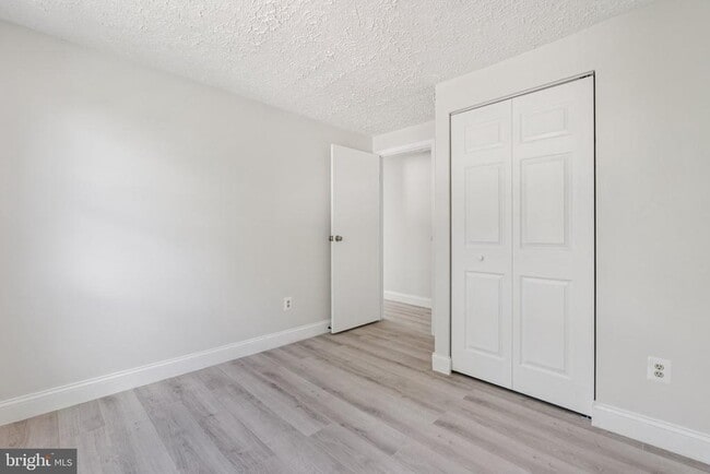 Building Photo - 3364 Longbow Ct