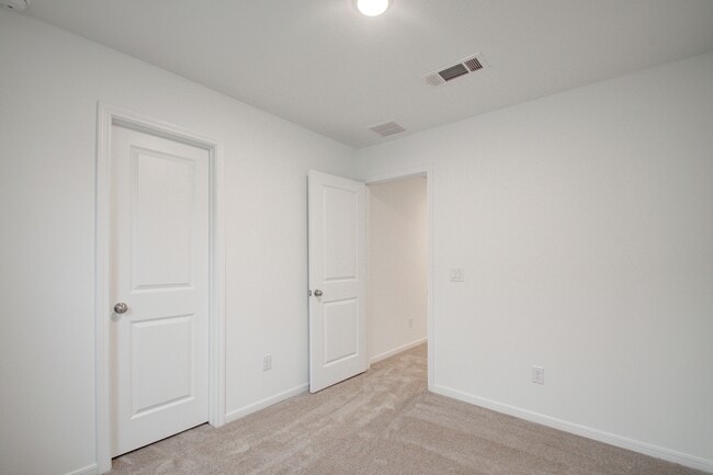 Building Photo - 10123 Clearwick St