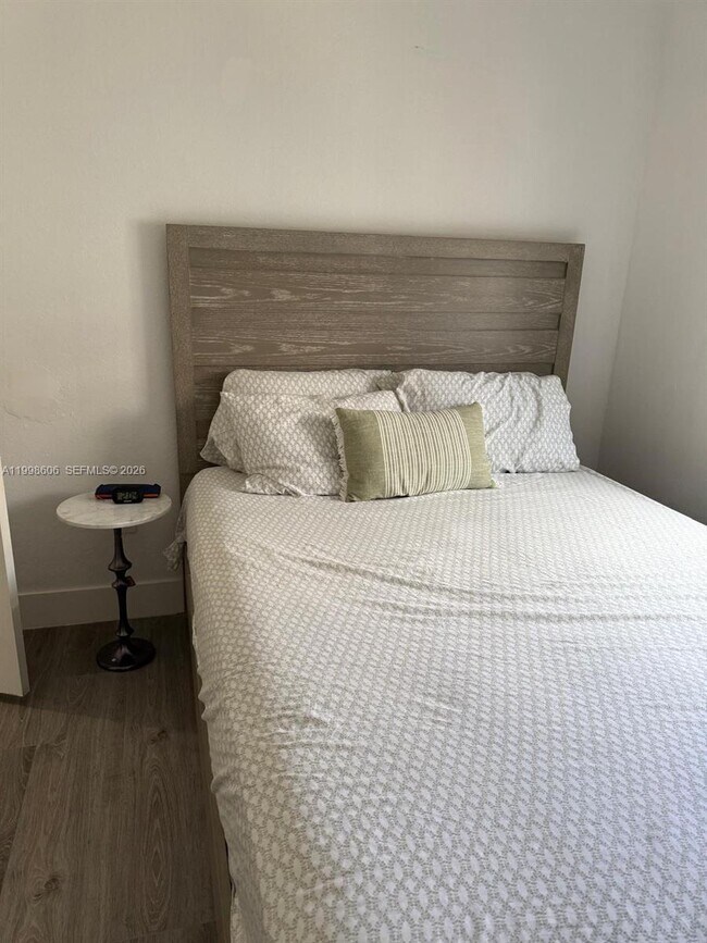 Building Photo - 8781 NW 98th Ct